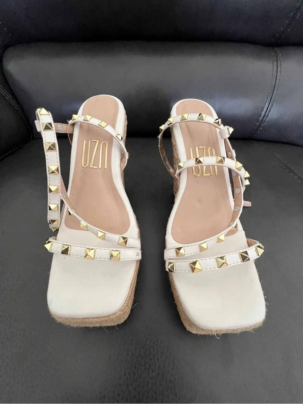 UZU white strappy